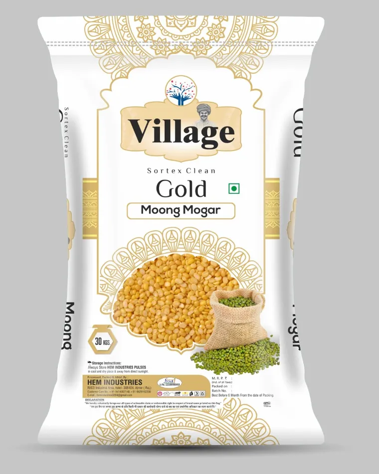 Village Gold Moong Mogar pack
